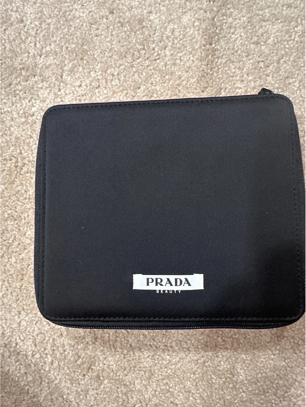 (3)Prada Beauty Black and Pink Cosmetic Case
